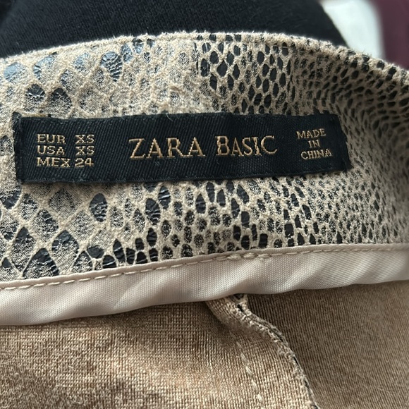 Zara Basic Shorts - Picture 3 of 3